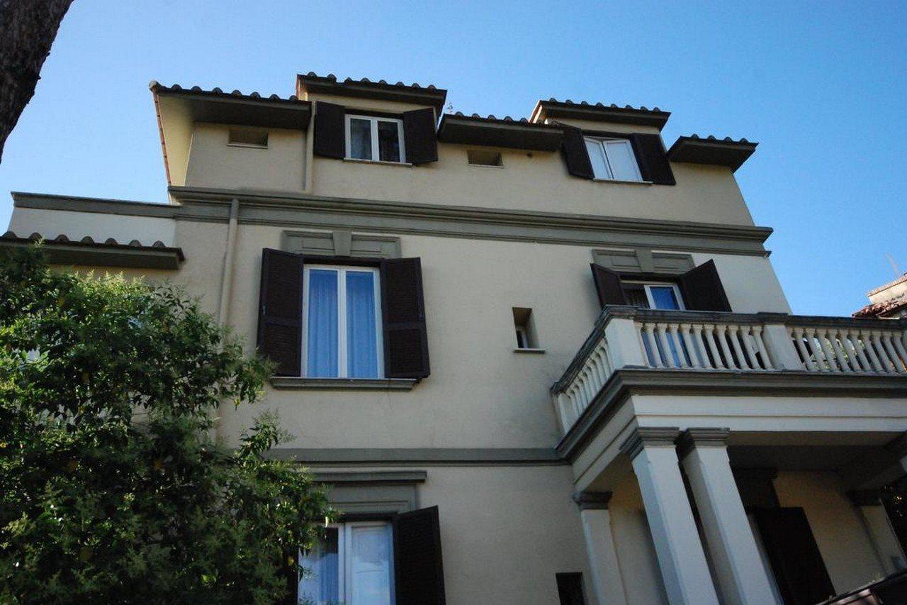Aparthotel Tassoni 3*