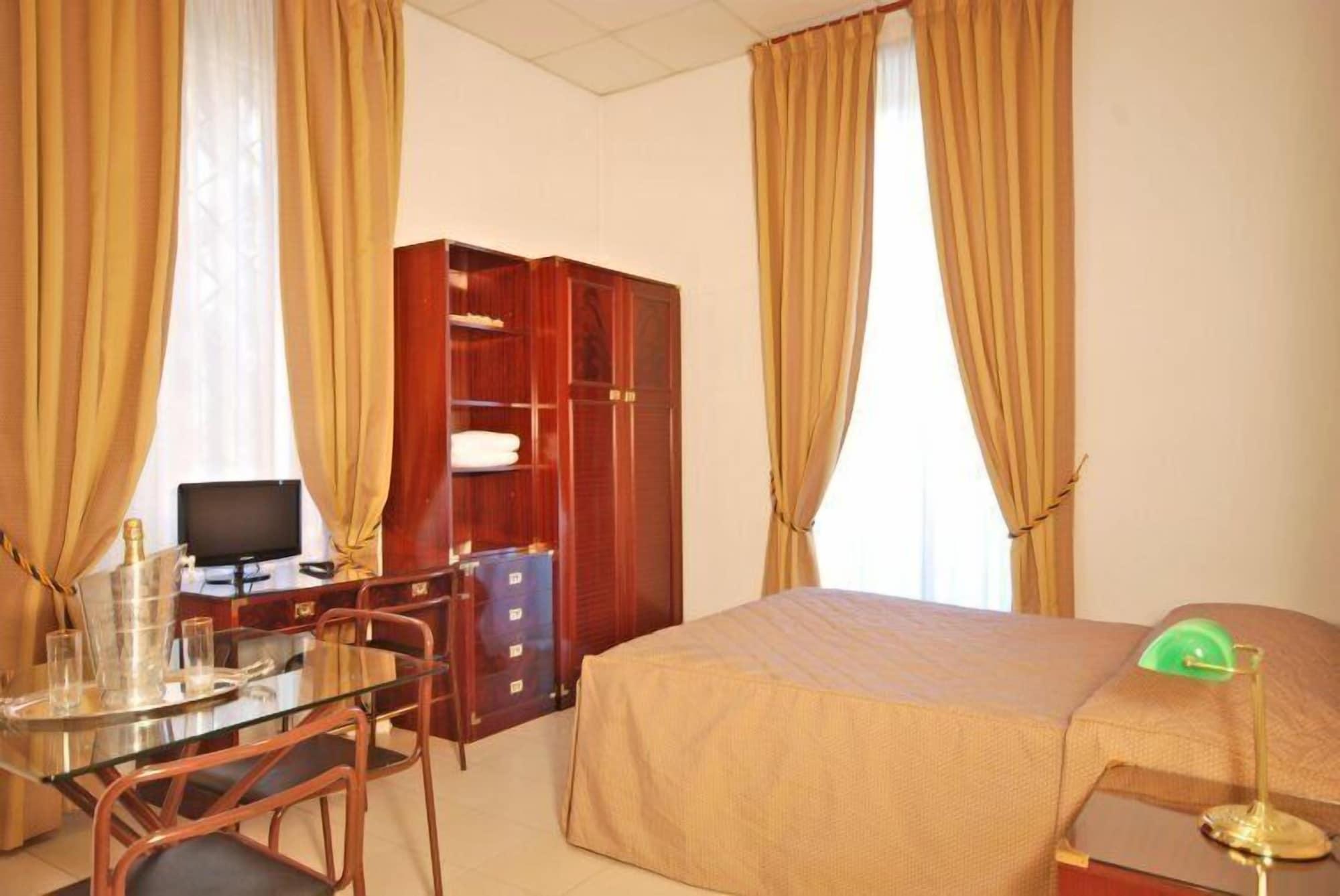 Tassoni Aparthotel