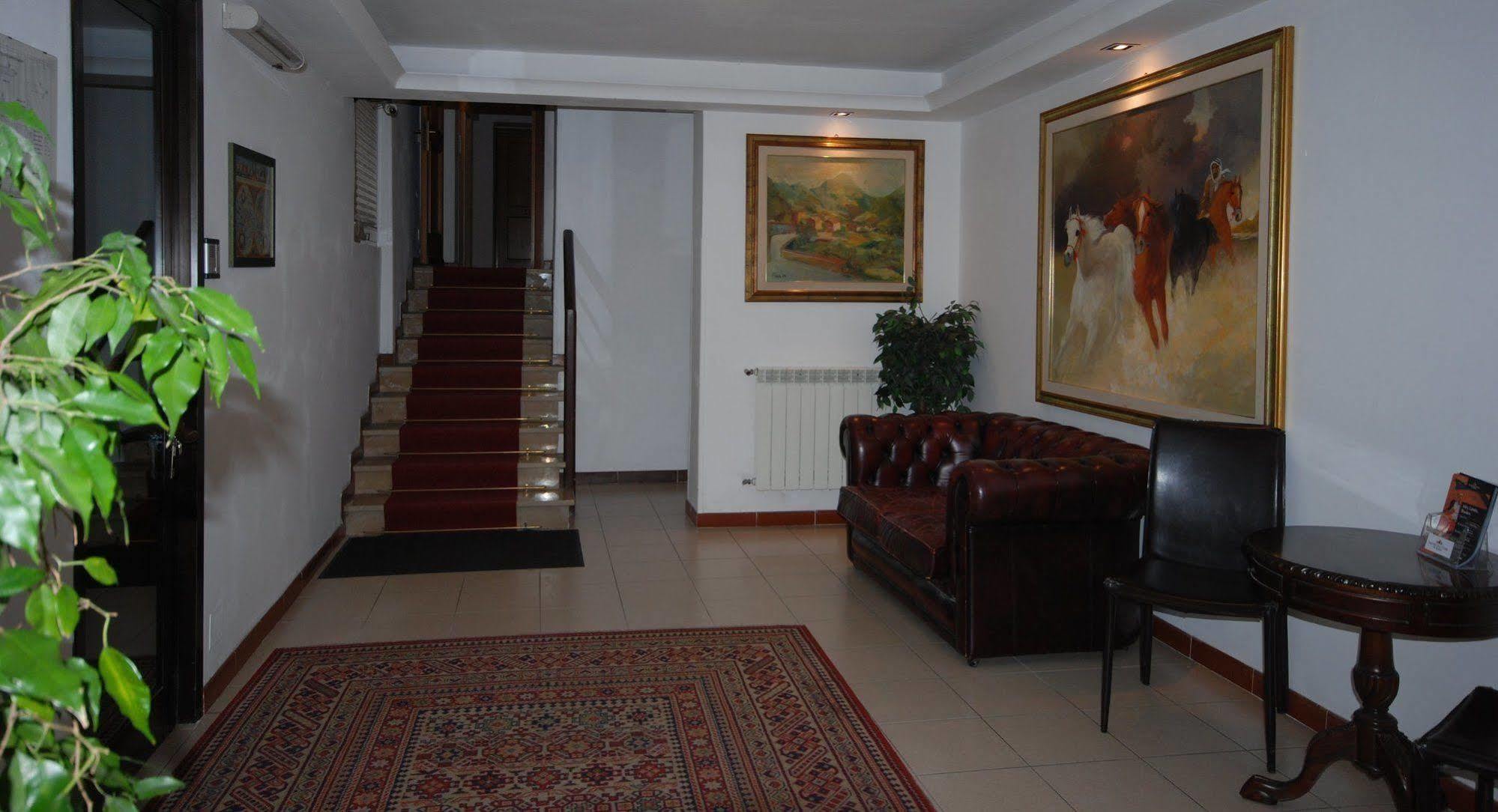 Tassoni Aparthotel